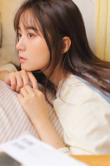 教师妈妈穿超薄连衣裙